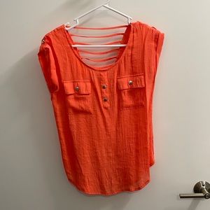 ORANGE SHORT SLEEVE